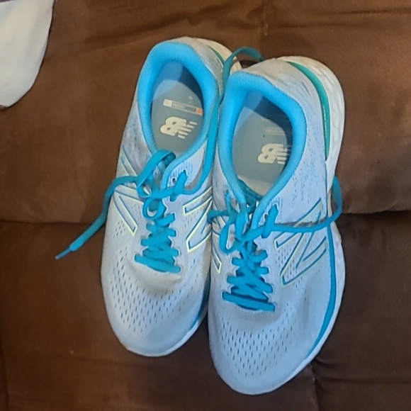 New Balance size 9 Fresh Foam - Picture 2 of 9